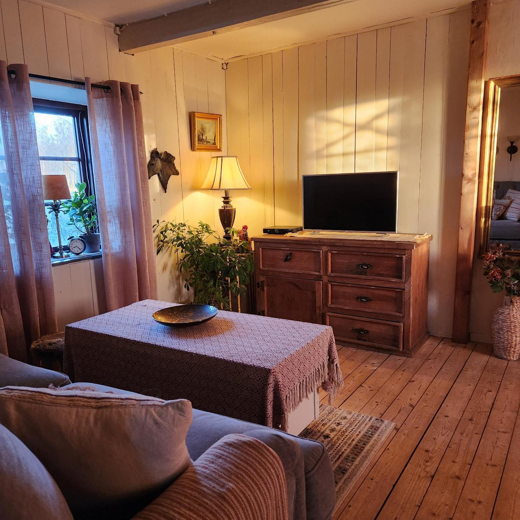 Smultronbacken Villa Eljarod Exteriör bild